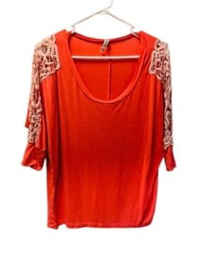 leshop Coral Crochet -Shoulder 3/4 Sleeve Top